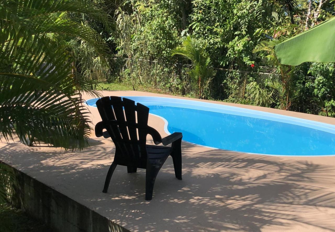 Sol Y Sombra Bed & Breakfast Bocas Town Exterior foto